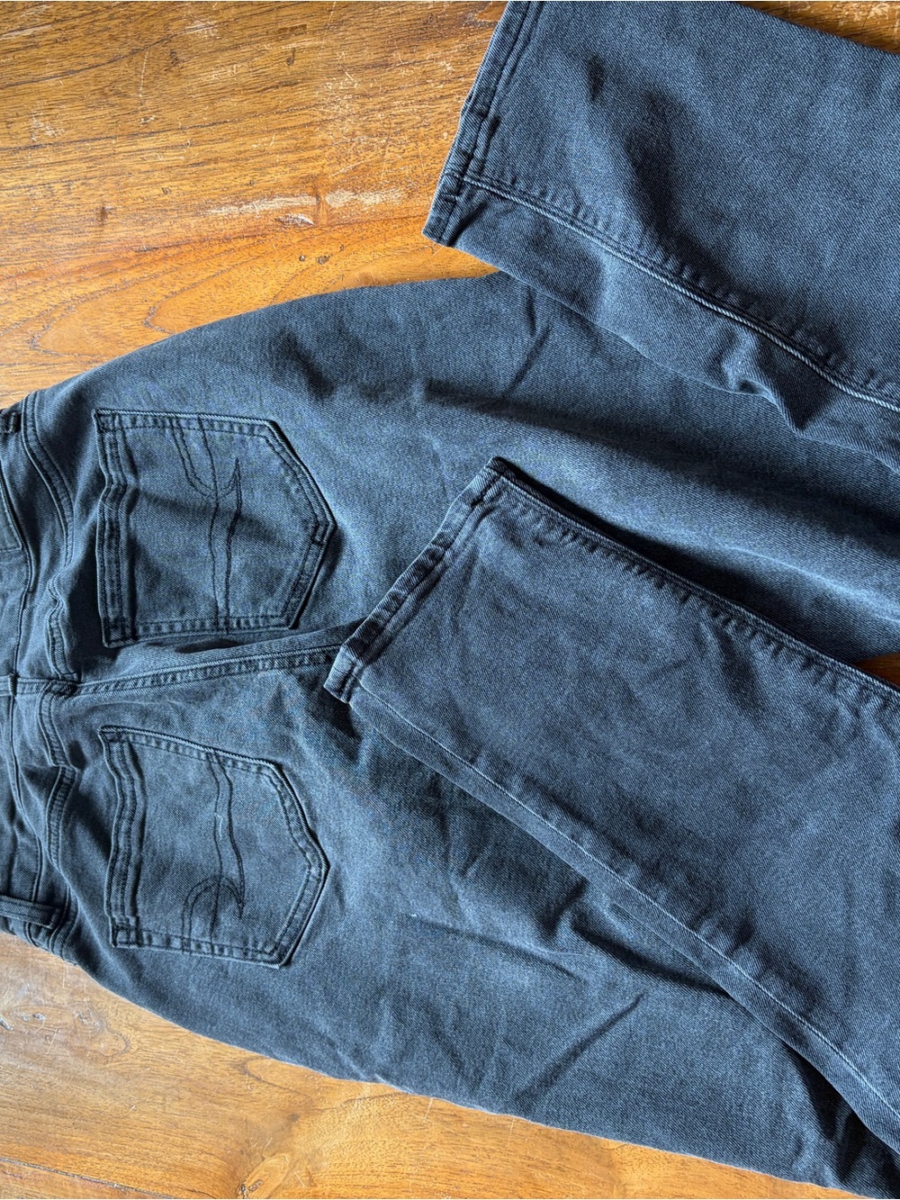 American Eagle Outfitters Men's Slim Straight Jeans in Charcoal - Picture 5 of 5